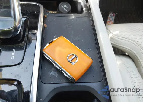 2021 Volvo Xc90 Recharge Plug-In Hybrid T8 Inscription 6 Passenger z USA, uszkodzony, nr VIN YV4BR00L4M1698473